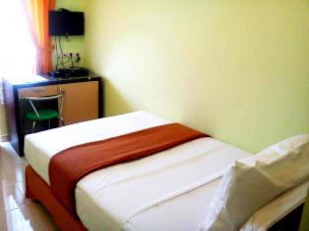 Hotel Keluarga Djagalan Raya Surabaya Exterior foto